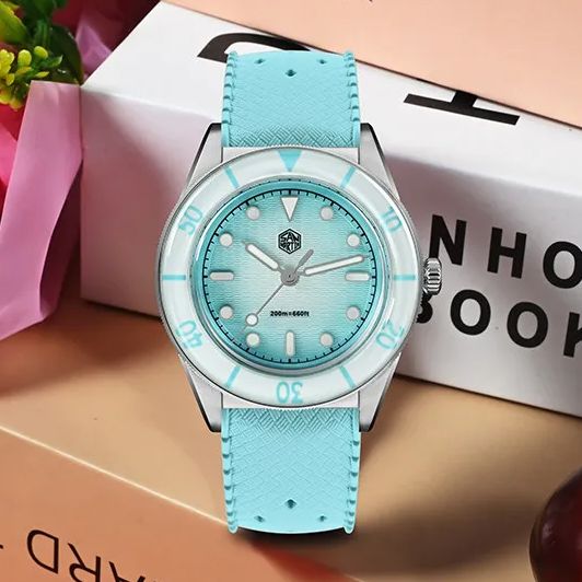 San Martin Kadın Kuvars İzle 3 - Guilloché Dial Watch incelemesi ve fiyatı