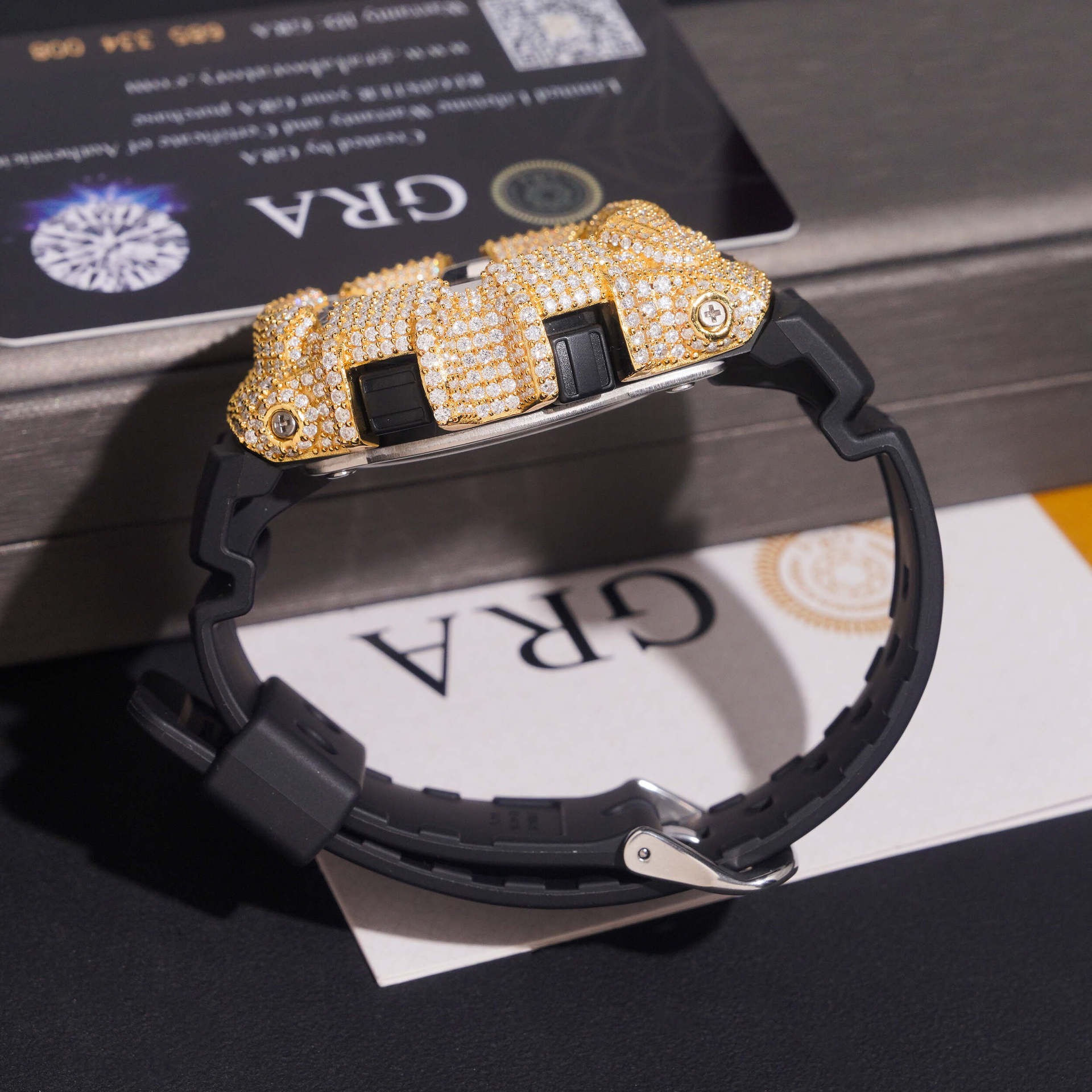 GRA'dan Buzlu Görünümlü G-Shoc - Luxury Watch Level incelemesi ve fiyatı